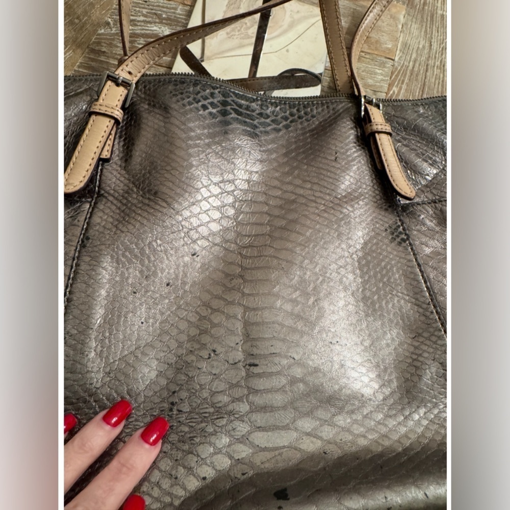 Michael Kors Bag - Picture 8 of 10